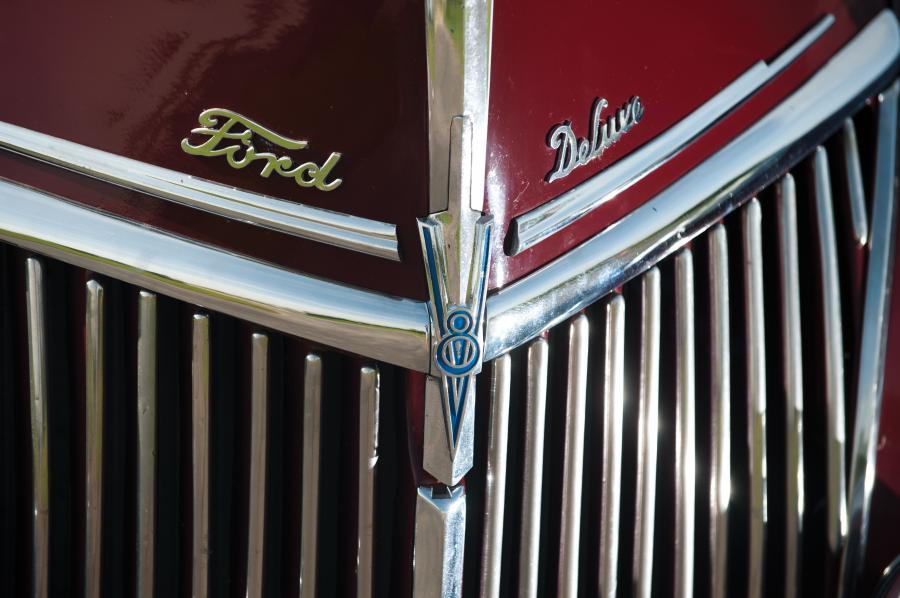  Ford DeLuxe Convertible Sedan 1939 года  (фото 8 из 19)